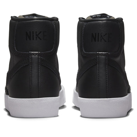 Botin Nike Mujer Urbanas Blazer Mid '77 | CZ1055-003