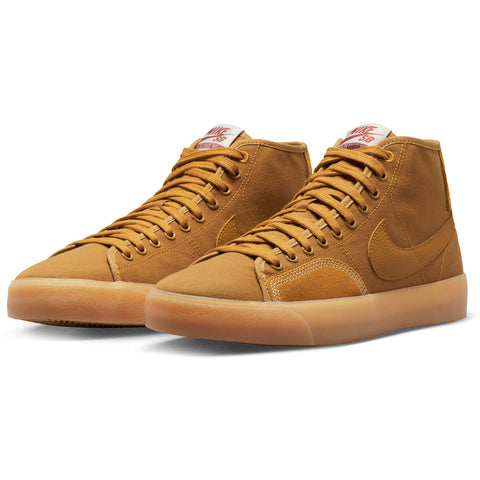 Botin Nike Hombre Urbano SB BLZR Court Mid PRM | DZ3743-700