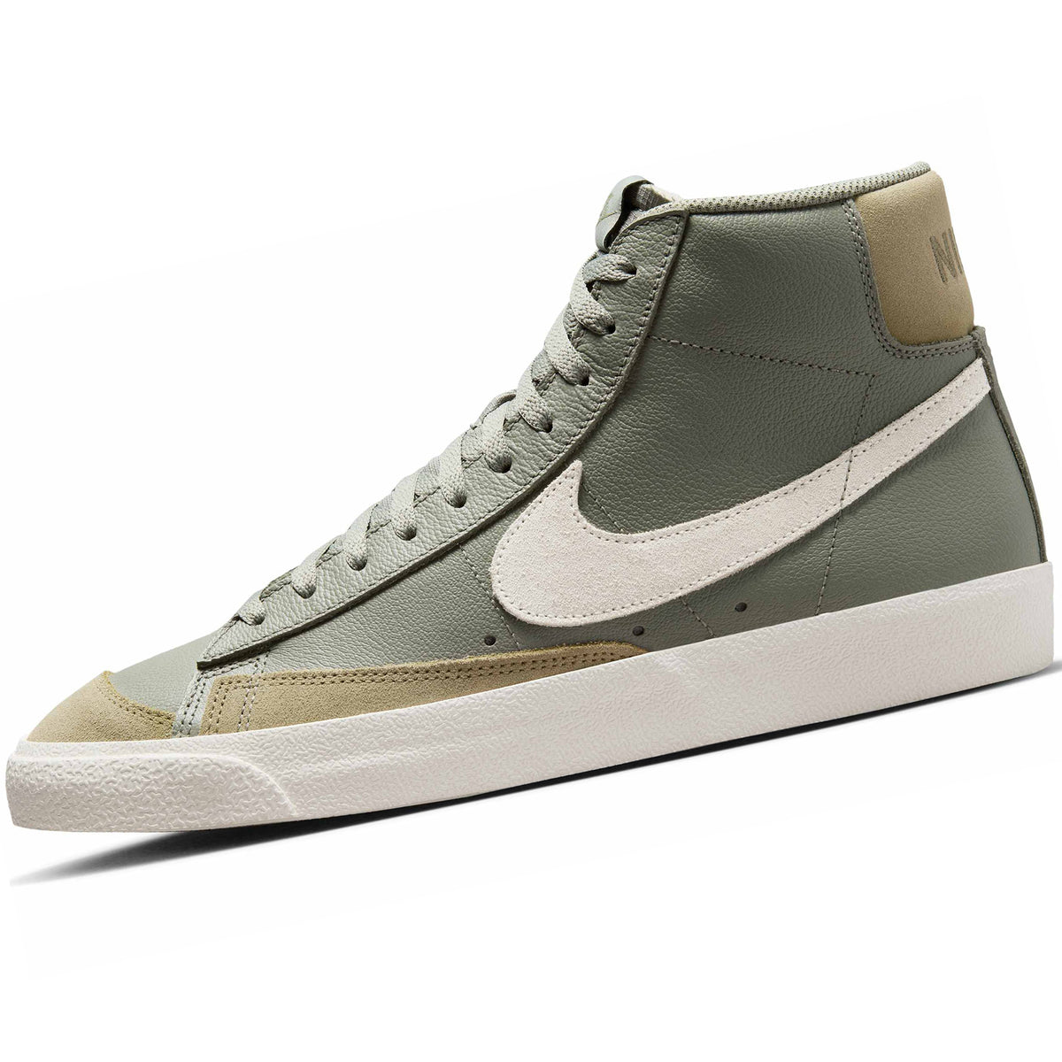 Botin Nike Hombre Urbanas Blazer Mid '77 | FZ1671-001